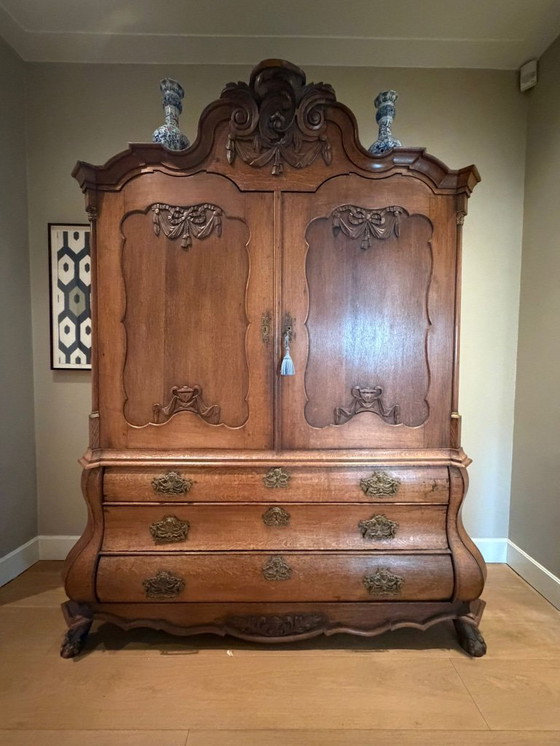 Image 1 of Hermoso armario antiguo