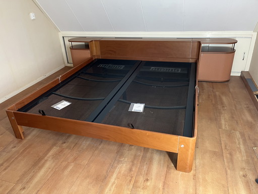 Auping Auronde 1000 con achterwand/nachtkastjes