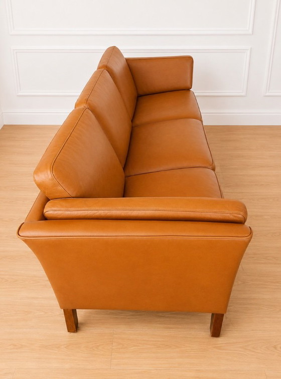 Vintage Danish Mid Century Morgans Hansen Cognac 3 Seater Sofa – 3-5 seaters, Leather (photo 9 of 13)
