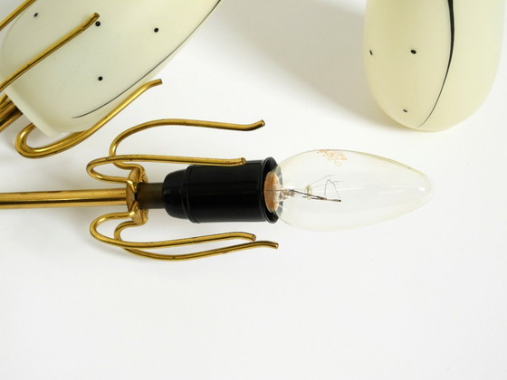Image 1 of Wunderschöne, extrem seltene Messingwandlampe aus der Mitte des 20. Jahrhunderts mit bemalten Glasschirmen