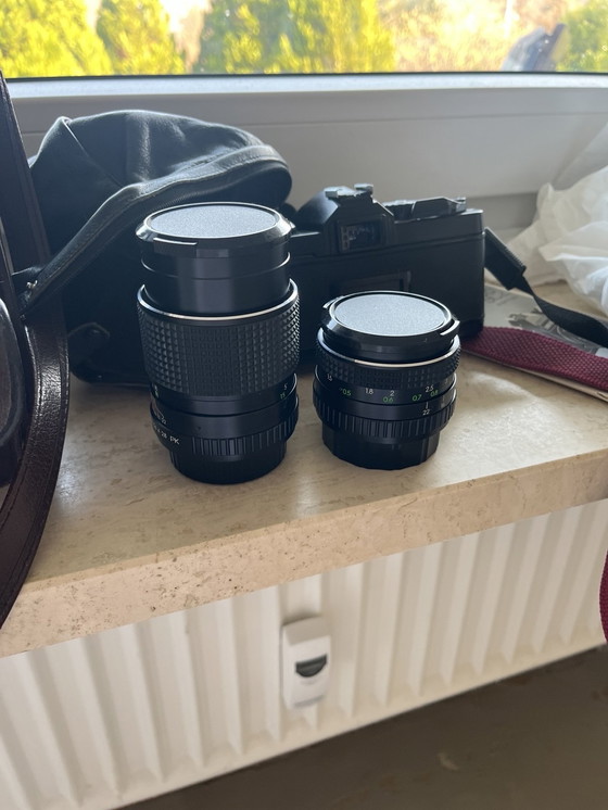 Image 1 of Revueflex SC2 SLR camera.