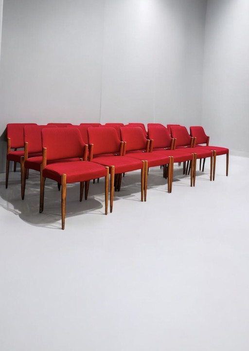 Set of 18 vintage chairs