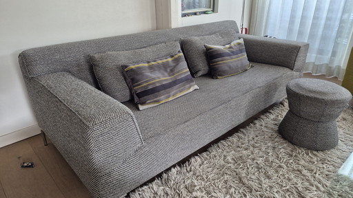 Design on stock BLOQ driezits en loveseat en poef PLOF