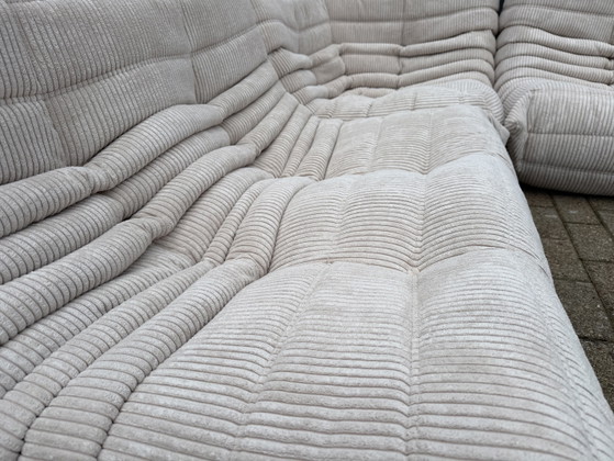 Image 1 of Ligne Roset Togo 3zit, 2zit en hoek in Beige Ribcord (Velours côtelé) 10/10 staat!!