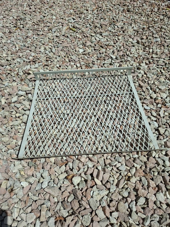 Rare perforated magazine rack literature rack Tomado Holland – Shelving unit, Metal (photo 8 of 8)