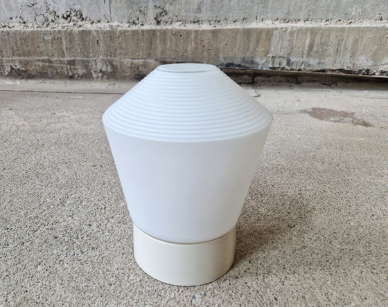 Image 1 of Lampada da soffitto vintage Philips in vetro opalino Gerbibbeld