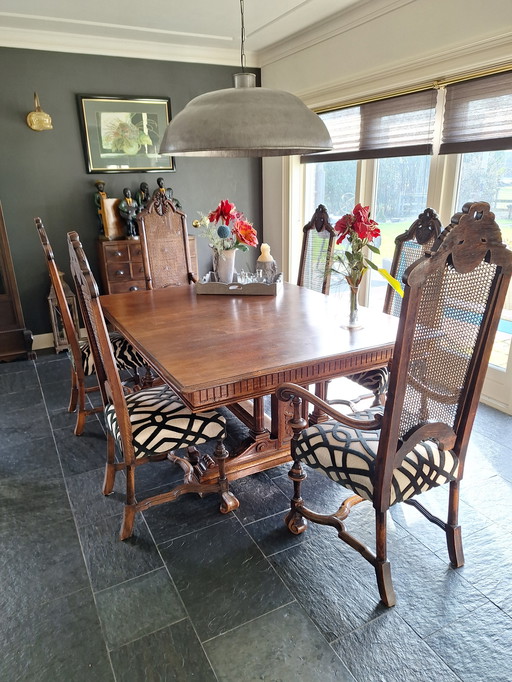 Antique table with 6 chairs in good condition