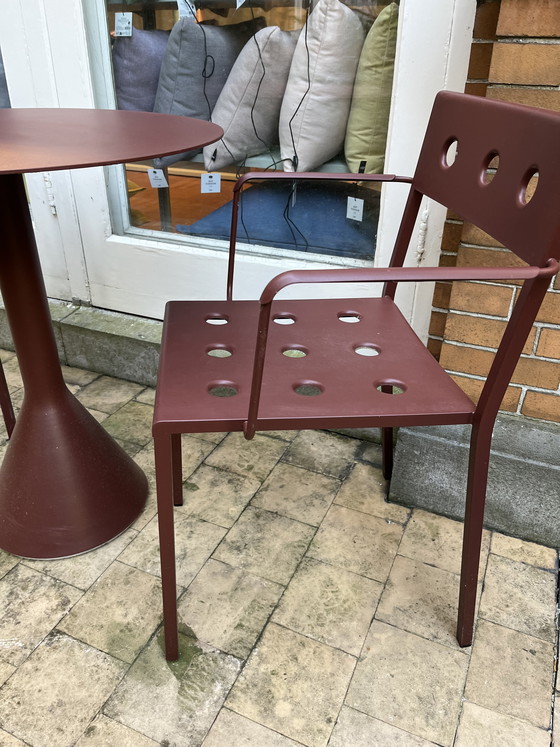 Image 1 of Juego de mesa Hay Cone en color rojo hierro