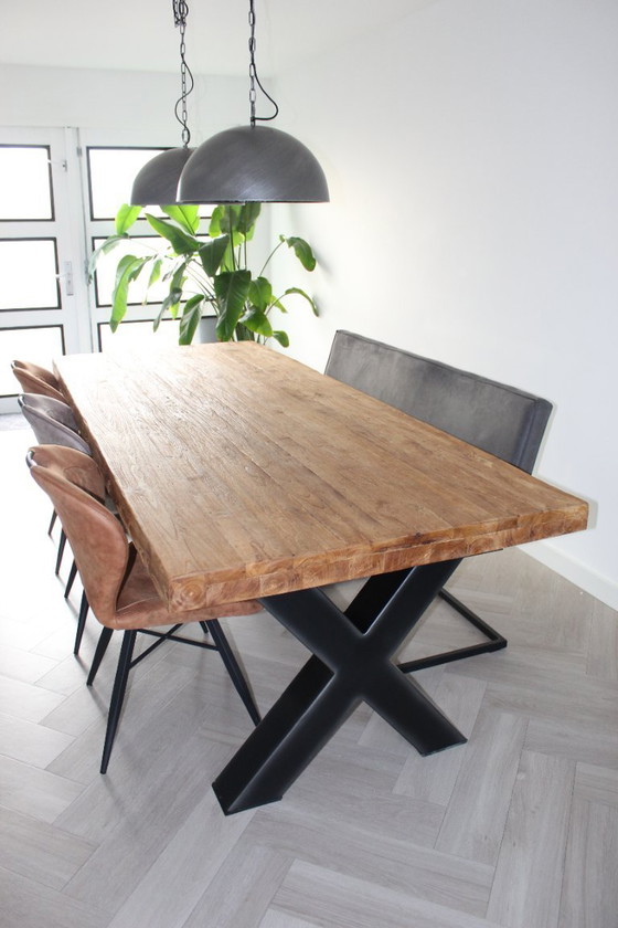 Image 1 of Eettafelset met 3 stoelen en bank