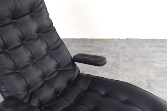 Chaise longue modelo Fenix ​​de piel y cromo de Bauhaus, diseñada por Sam Larsson para Dux. – Leather, Metal (photo 15 of 16)