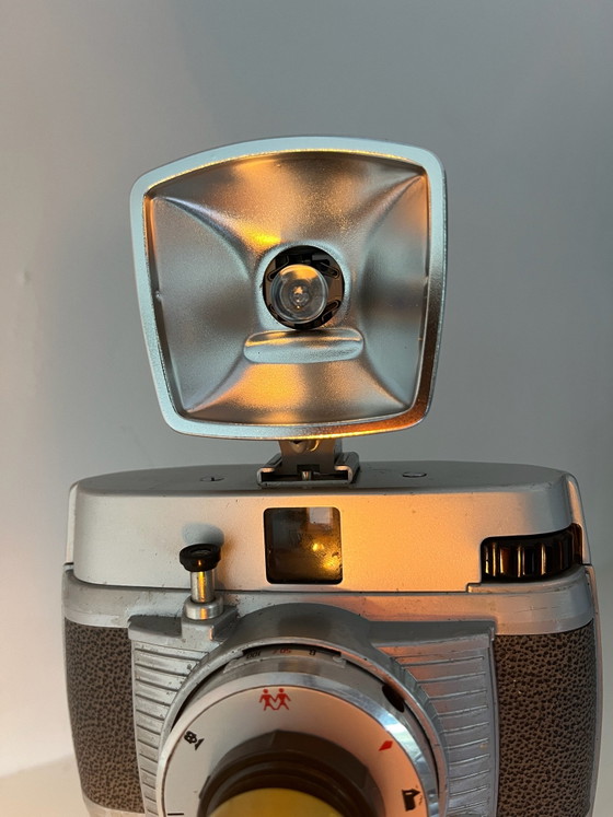 Design lamp van vintage camera – Bilora, Tafellampen, Metaal, Kunststof (photo 12 of 13)