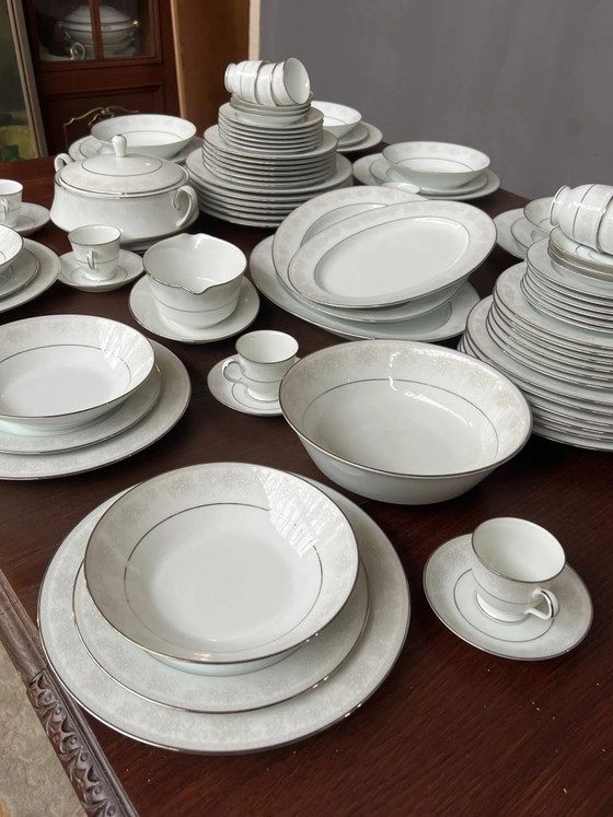 Servizio da tavola in porcellana Noritake, 114 pezzi. – Stoviglie, Porcelain (photo 6 of 10)
