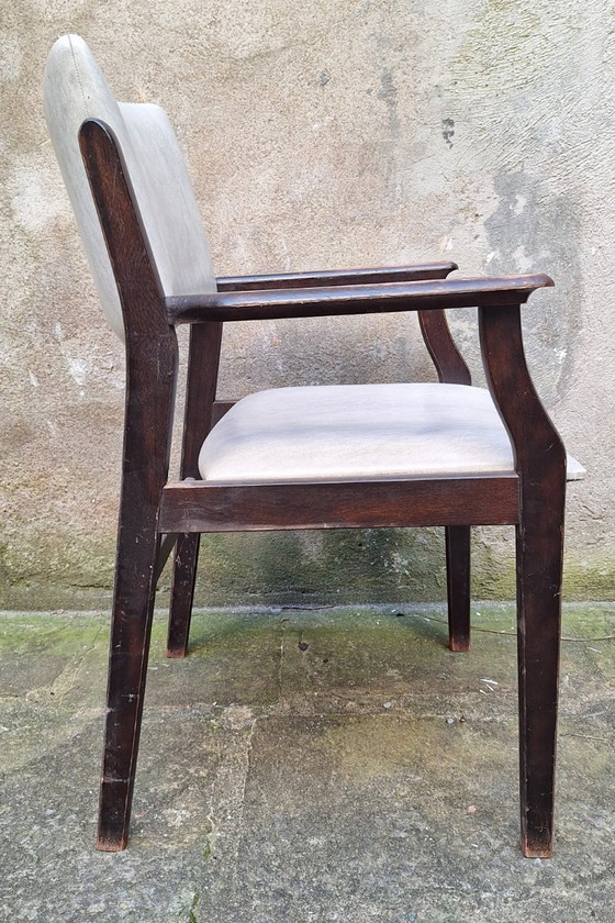 Image 1 of Poltrona in legno e similpelle