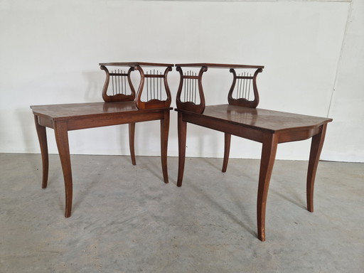 Tables d'appoint Art nouveau en forme de harpe