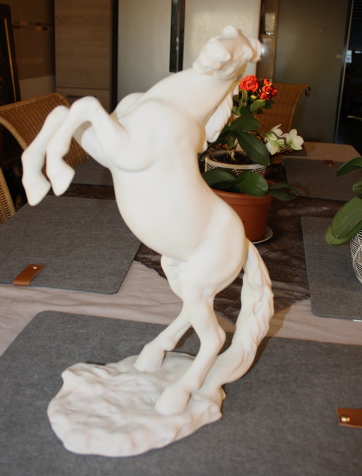 Large porcelain horse made of bisque porcelain - approx. 39 cm high,