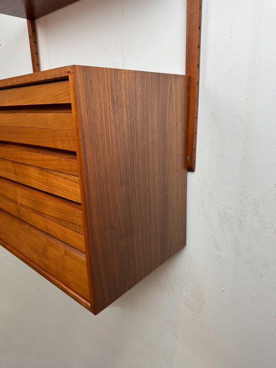 Image 1 of Meuble mural Poul Cadovius Royal System – Élégance en teck danois