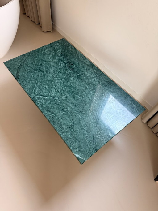 Couchtisch aus Marmor – Marmortisch – grüner Marmor