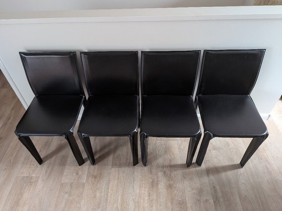 4 vintage Arper Italiaanse eetkamerstoelen uit de jaren 80/90, bekleed met zwart hard leer (in de stijl van (photo 12 of 22)