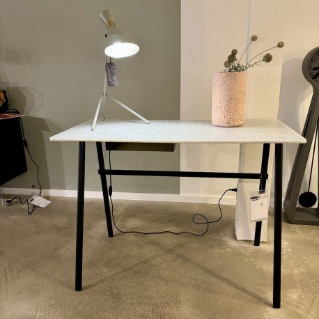 Good Plastic office – Zuiver, bureau, Modern