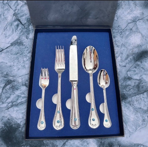 Couverts Novak. Couverts ornés de cristaux Swarovski. Édition Premium