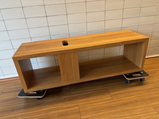 Green Earth washbasin / sideboard solid oak