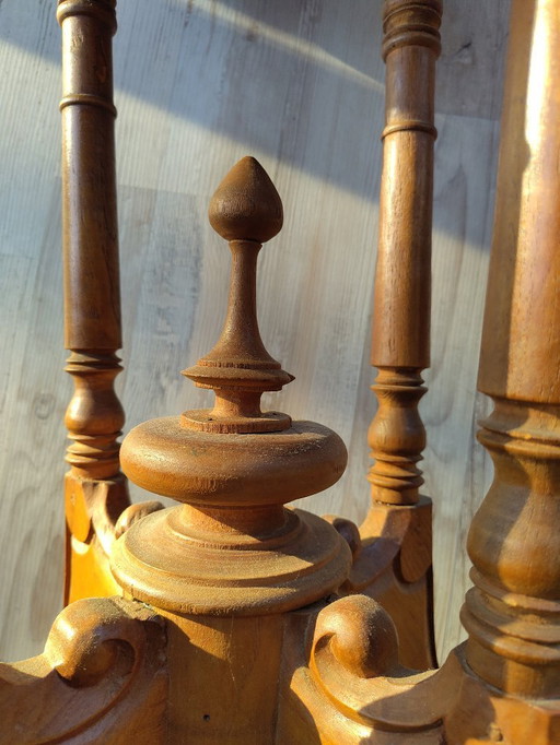 Mesa auxiliar octogonal de madera maciza