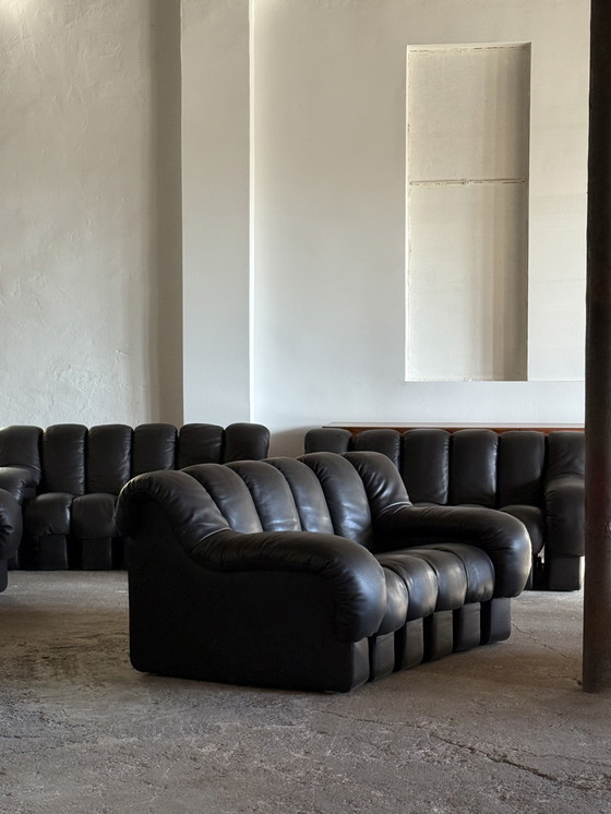 Image 1 of DIVANO MODULARE DE SEDE DS-600 “TATZELWURM” / “SNAKE” MARRONE SCURO 26 ELEMENTI SVIZZERA ANNI '80