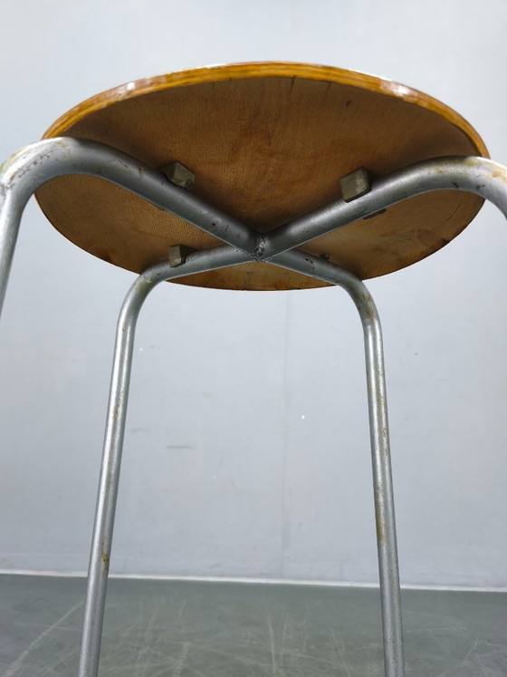 Image 1 of Taburete industrial alemán de los años 50 con asiento de madera contrachapada.