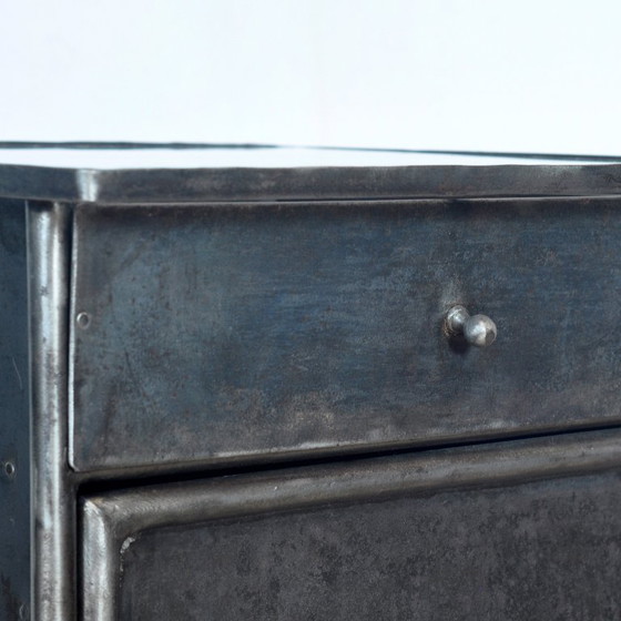 Image 1 of Comodino in ferro lucidato, anni '10