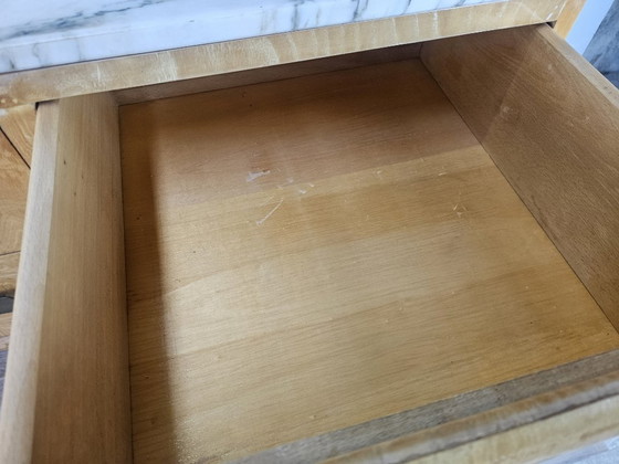 1950s maple chest of drawers with a marble top – Wood (photo 15 of 23)