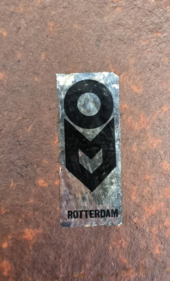 Image 1 of Tavolo da pranzo vintage di design in wengé. OV Rotterdam. Anni '70.