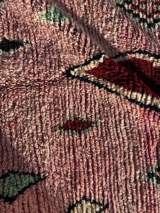 Image 1 of Roze Marokkaans Boujad-tapijt 160x250 cm, wollen tapijt – Tapijt voor moderne interieurs