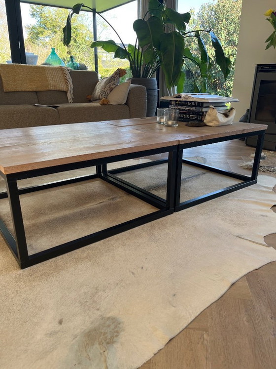 Image 1 of Coffee table set with tablecloth