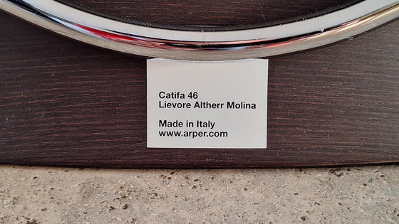 Image 1 of 4x Arper Catifa 46 chairs with armrests and wooden shell.