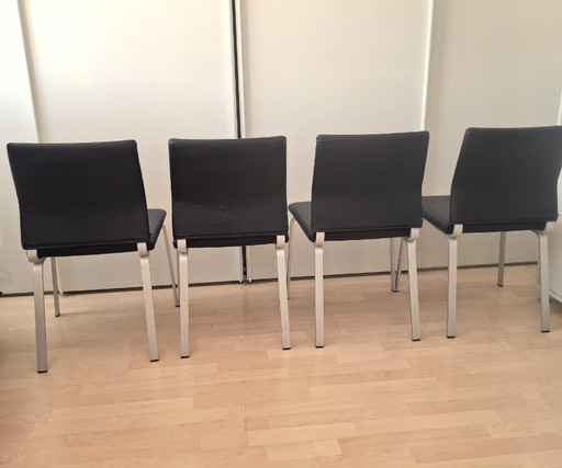 Ensemble de 4 chaises de salle à manger COR Fino - Cuir noir et aluminium
