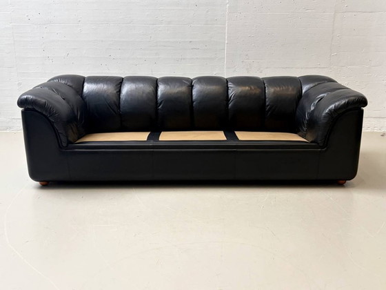 Image 1 of Elegantes Sofa von Poltrona Frau aus Leder, Italien, 1970er Jahre