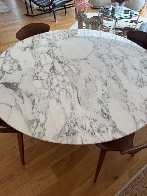 Table Tulipe Knoll Marbre par Eero Saarinen