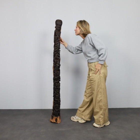 Image 1 of Tótem tribal africano único tallado a mano – Escultura espiritual, mediados del siglo XX