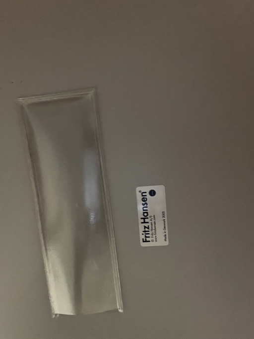 Mesa de diseño circular Fritz Hansen