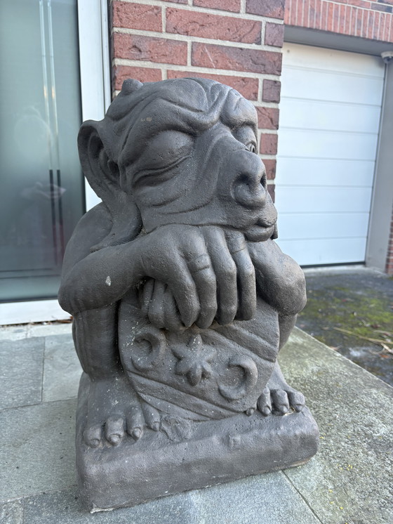 Image 1 of Statue en pierre - Gargouille gardienne de portail - statue de jardin/gardien de maison imposante, résistante aux intempéries