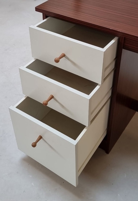 Image 1 of 70' Schreibtisch