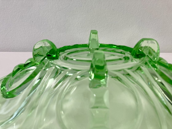 Image 1 of Grüne Art-Deco-Schale (1935), Modell Irene von Walther & Sohne