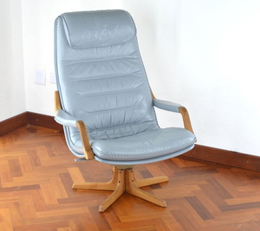 Swivel armchair Berg C90 Denmark 1970s