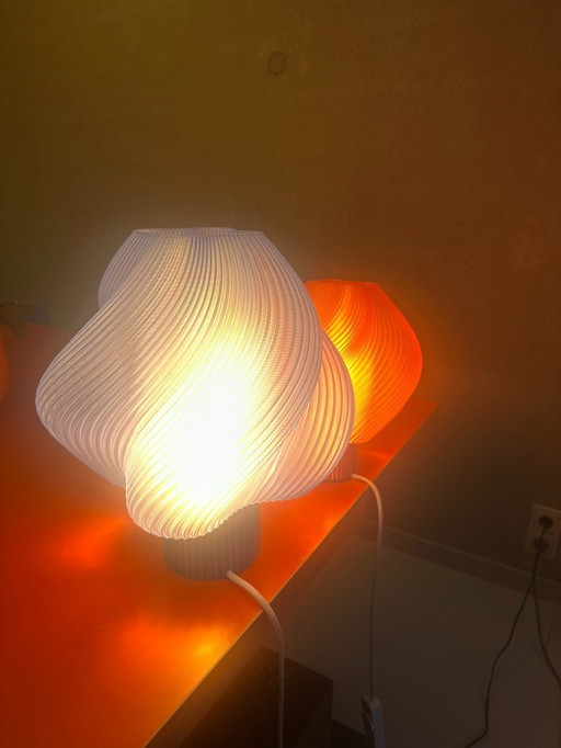 1 x CRÈME Soft Serve Grande Lamp Blueberry - €180