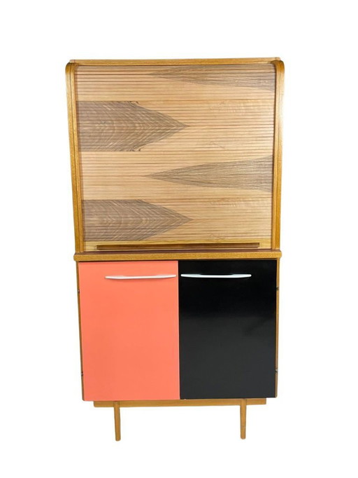 Buffet Mid Century d'Interiér Praha avec plateau à lamelles, années 1960, Tchécoslovaquie
