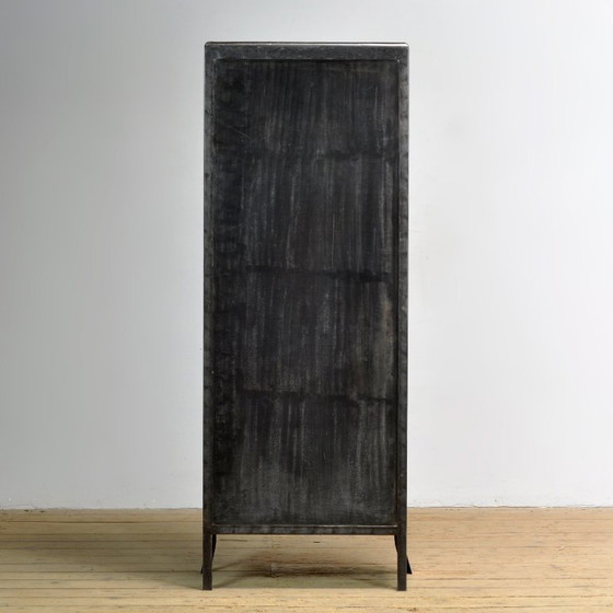 Image 1 of Armoire à pharmacie en fer poli, années 1910