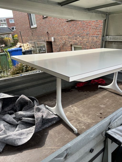 George Nelson voor Herman Miller Tafel