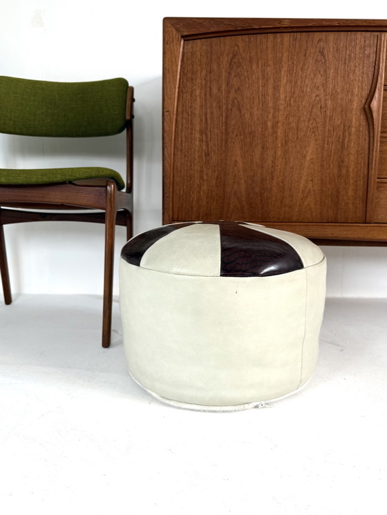 Image 1 of Pouf vintage in similpelle anni '60