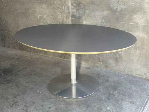 Mesa de comedor de diseño ovalado Artifort, diseñada por Pierre Paulin – eettafels, Wood