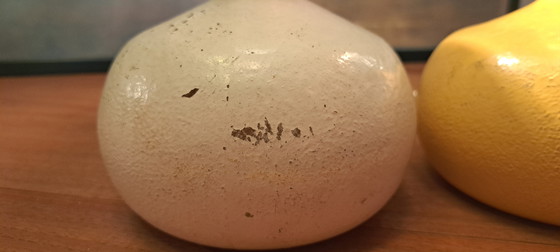 Image 1 of 2 Retro Tafellampen – Wit & Geel, Keramiek, Uniek Interieur Copenhagen